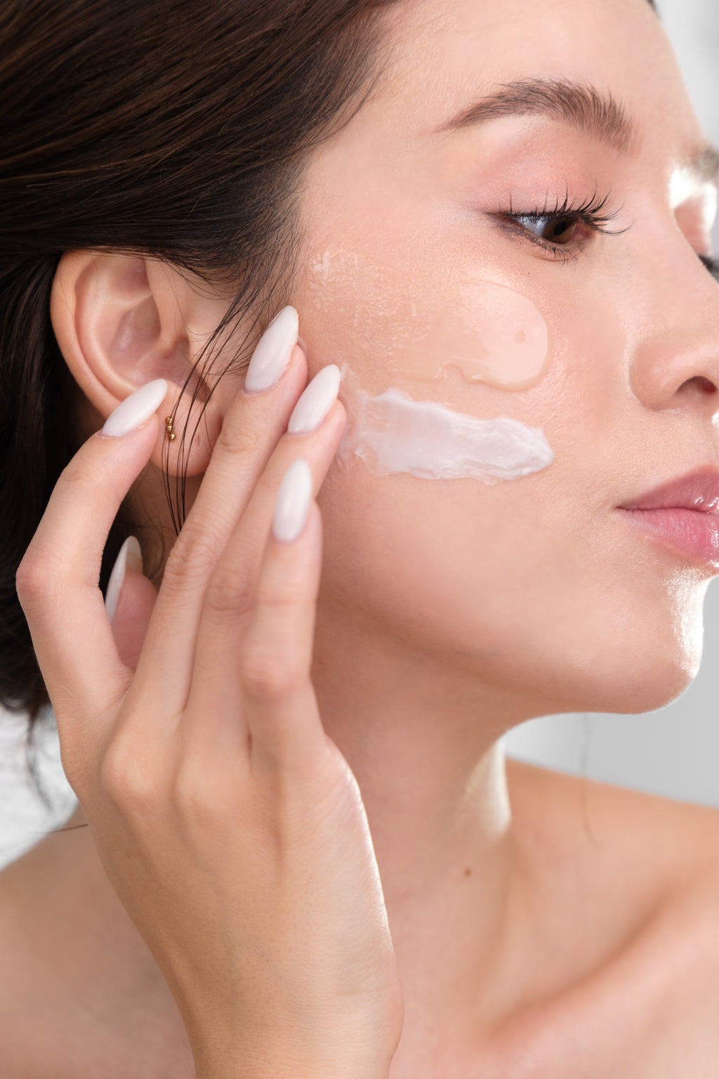 S𝗮𝗸𝗲 𝗚𝗹𝗼𝘄 𝗠𝗼𝗶𝘀𝘁𝘂𝗿𝗶𝘇𝗲𝗿 ( Rice Brightening Barrier Cream )